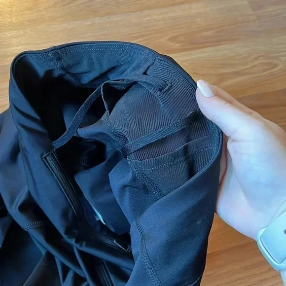 Nike Cropped Leggings - Picture 6 of 6